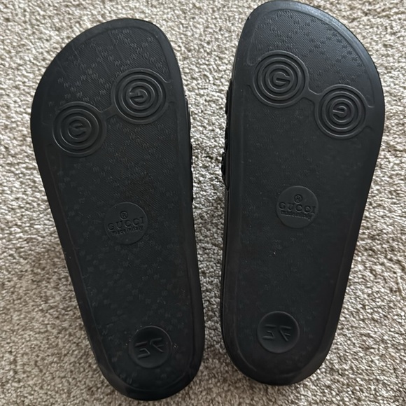 Gucci Slides - Picture 2 of 5